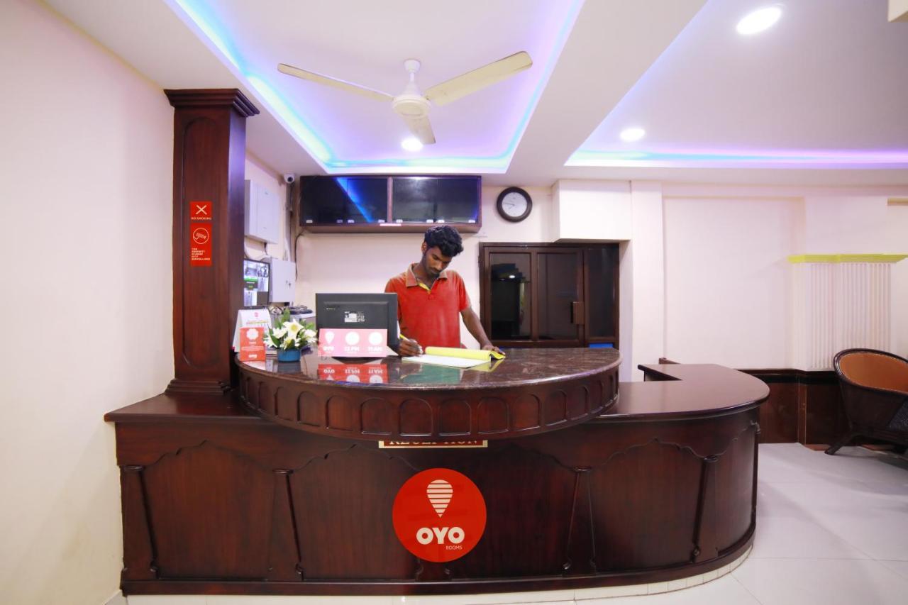 Oyo 7926 Hotel Fort View Thiruvananthapuram Exteriör bild